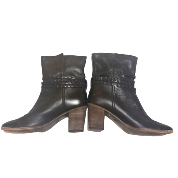 Frye Naomi Black Leather Ankle Boot Braided Rope Detail Round Toe Size 9 - Picture 2 of 11